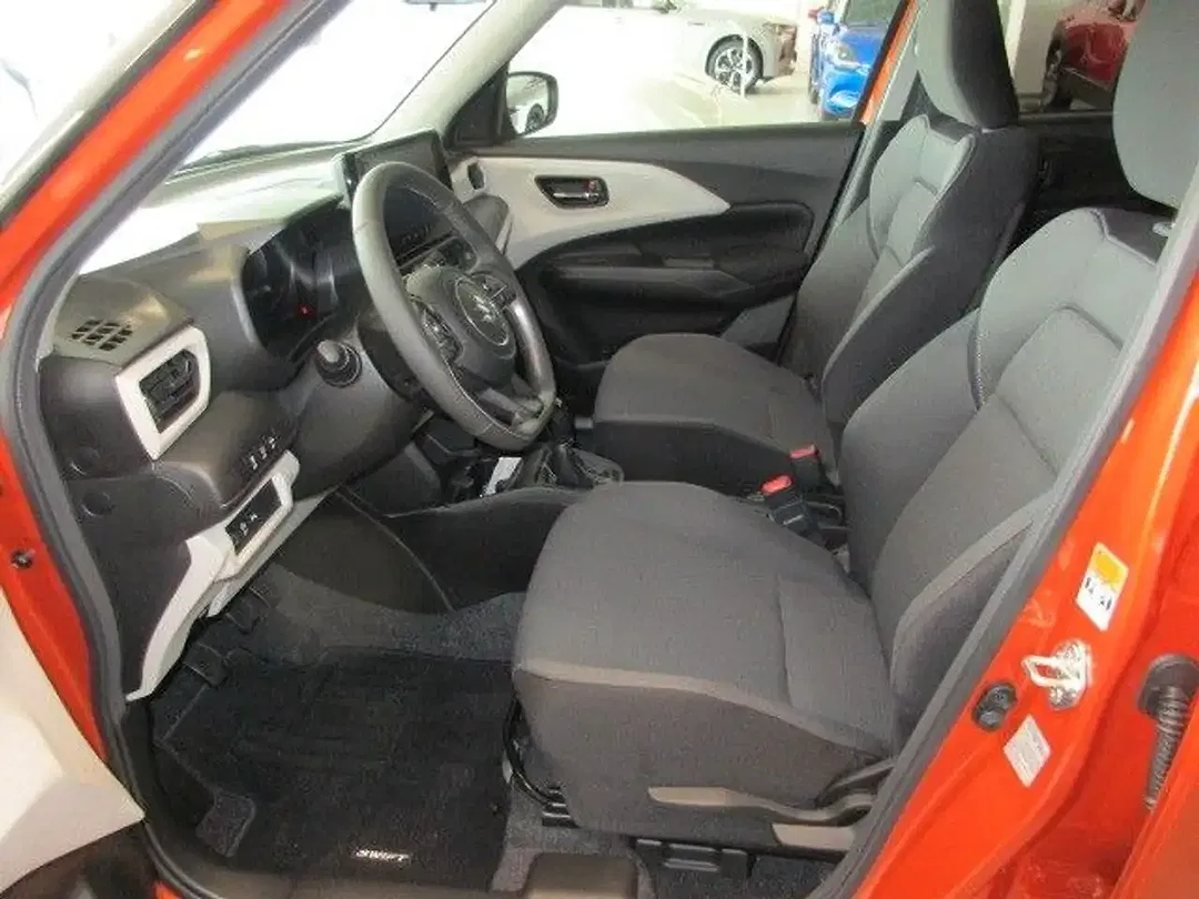 Suzuki Swift - Thumbnail 6