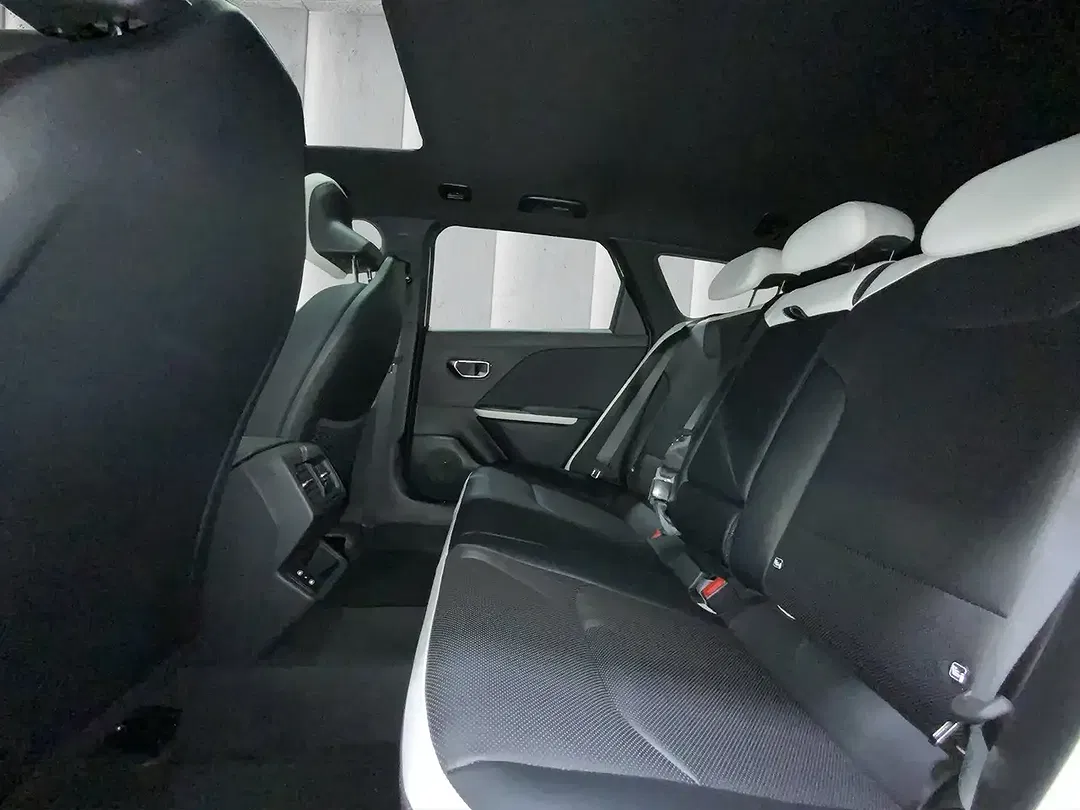 Kia K4 - Thumbnail 11
