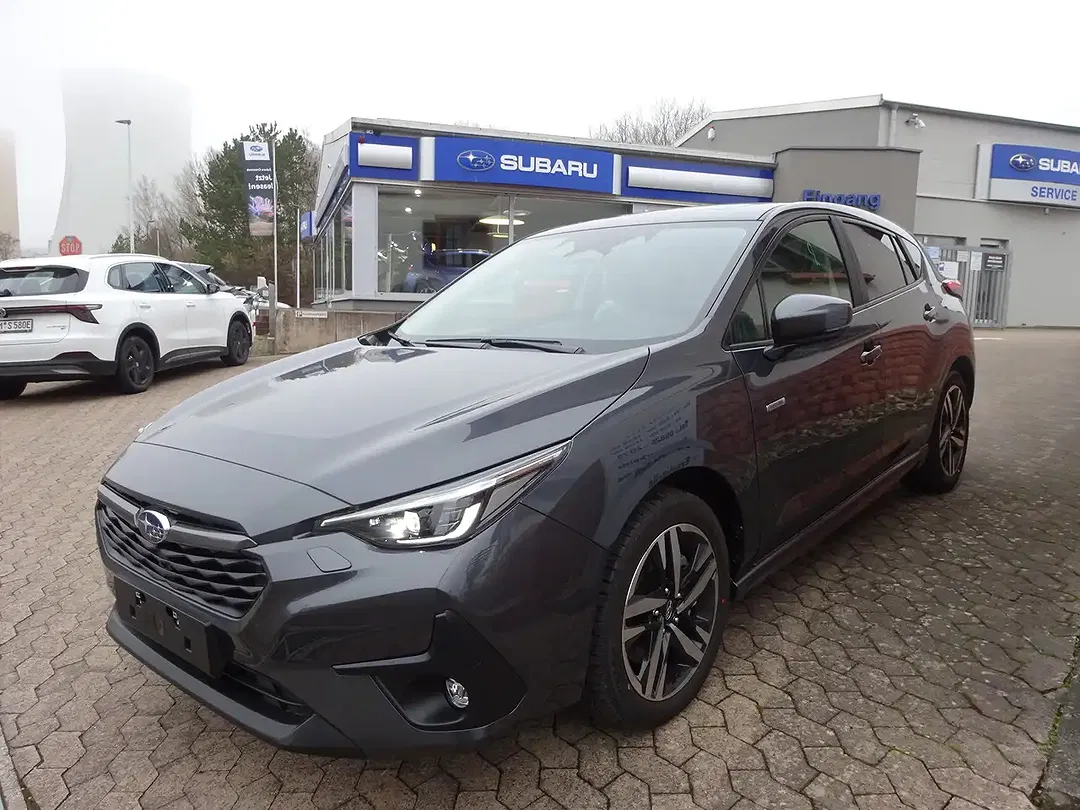 Subaru Impreza - Thumbnail 1