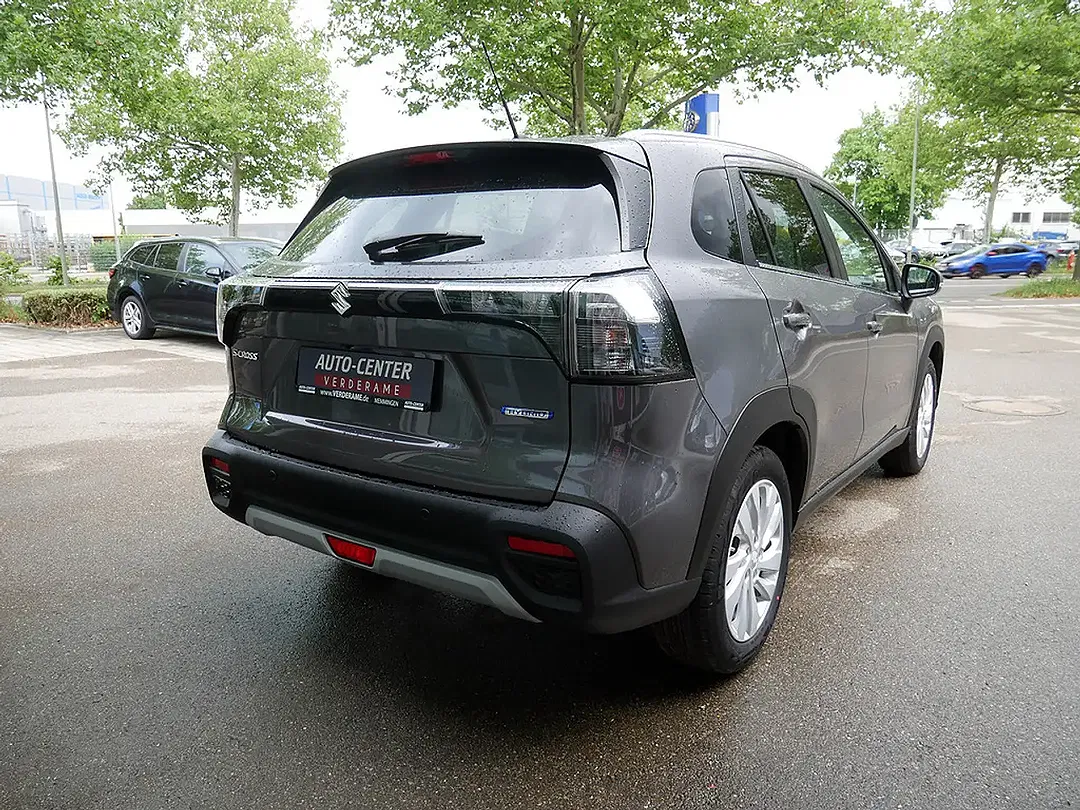 Suzuki S-Cross - Thumbnail 3