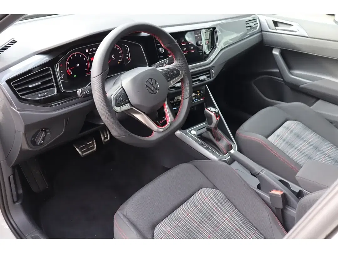Volkswagen Polo - Thumbnail 15