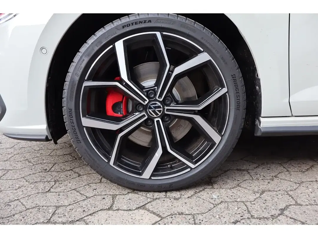 Volkswagen Polo - Thumbnail 8