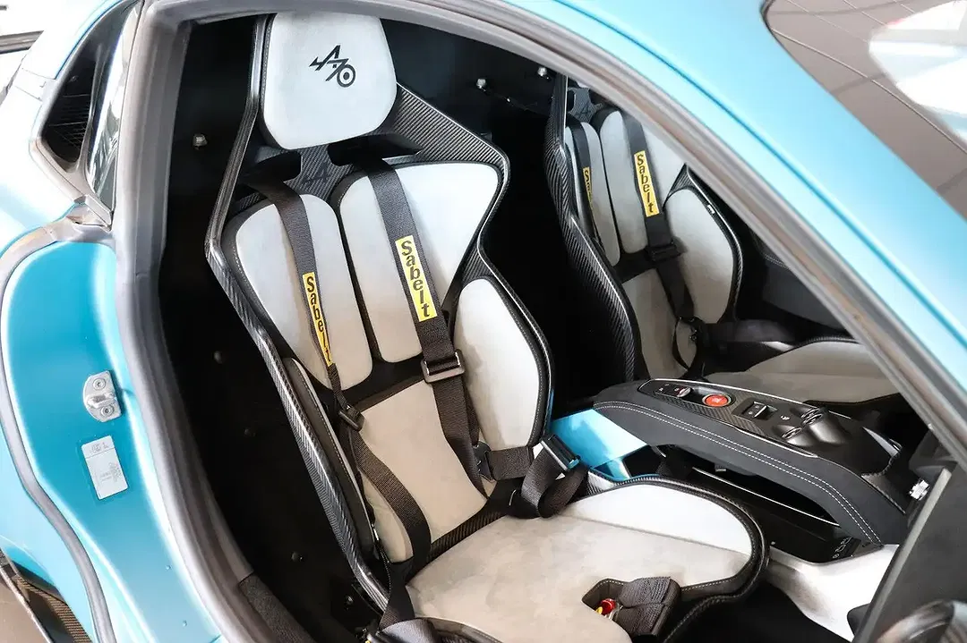 Alpine A110 - Thumbnail 14