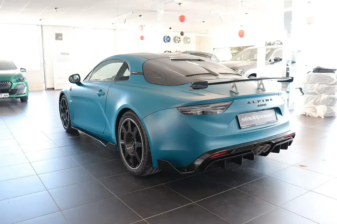 Alpine A110 - Thumbnail 3