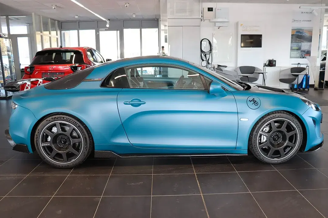Alpine A110 - Thumbnail 6