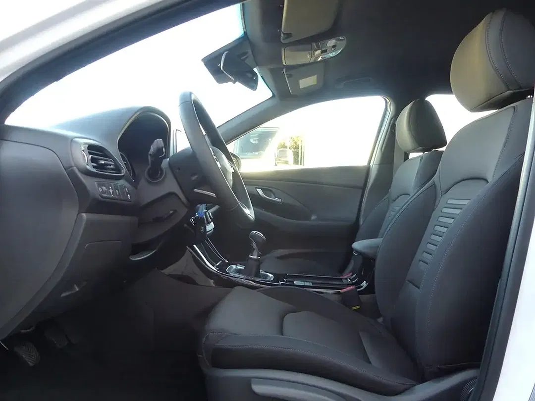Hyundai i30 - Thumbnail 12