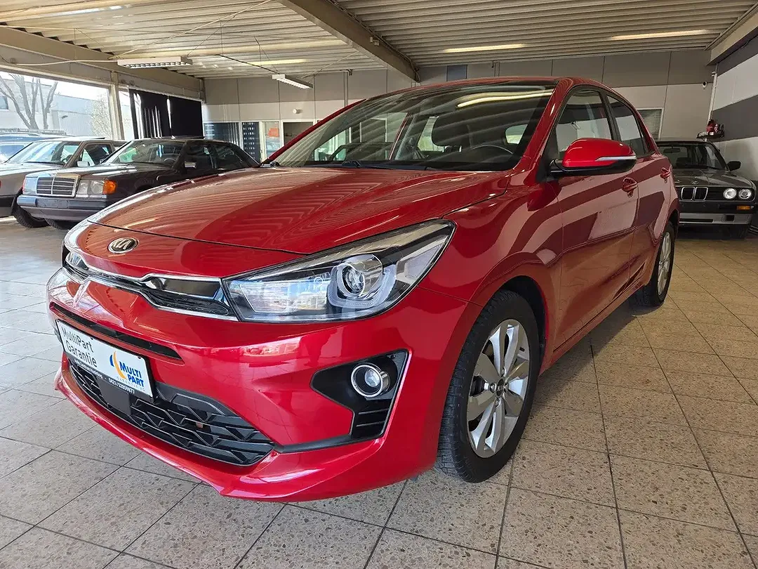 Kia Rio - Thumbnail 2
