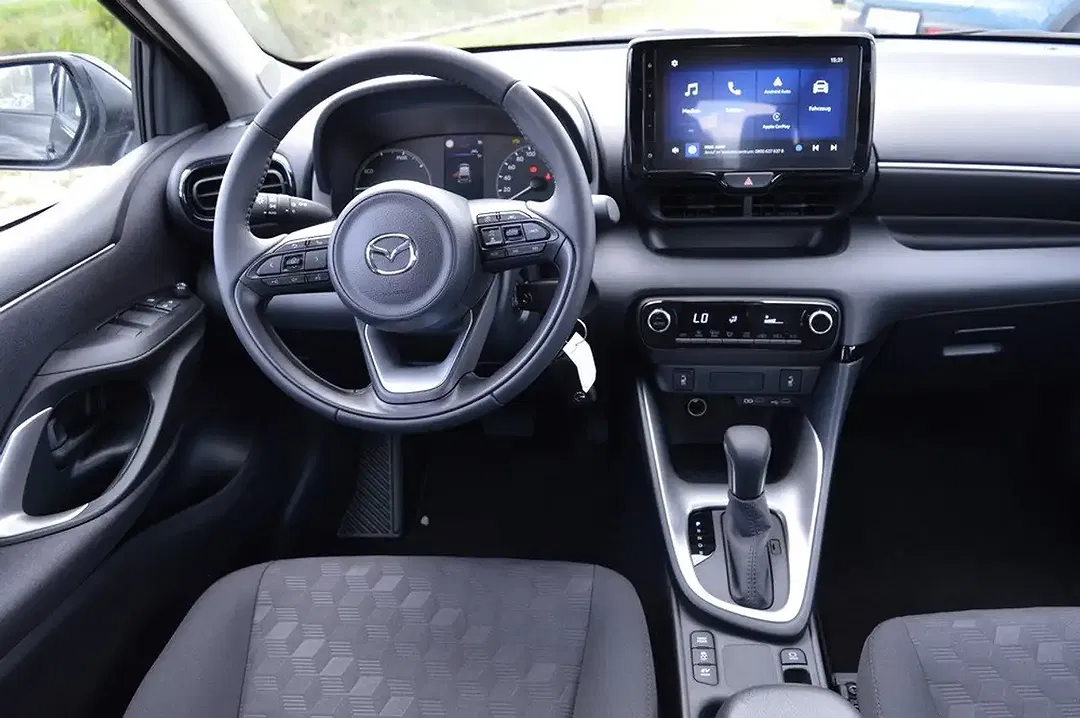 Mazda 2 - Thumbnail 10