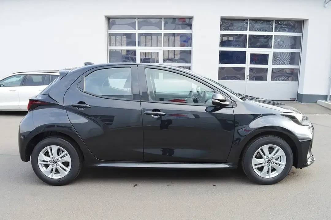 Mazda 2 - Thumbnail 6