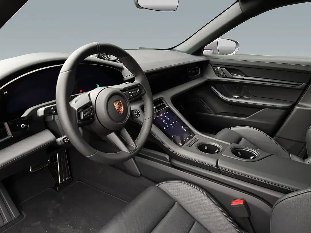 Porsche Taycan - Thumbnail 4