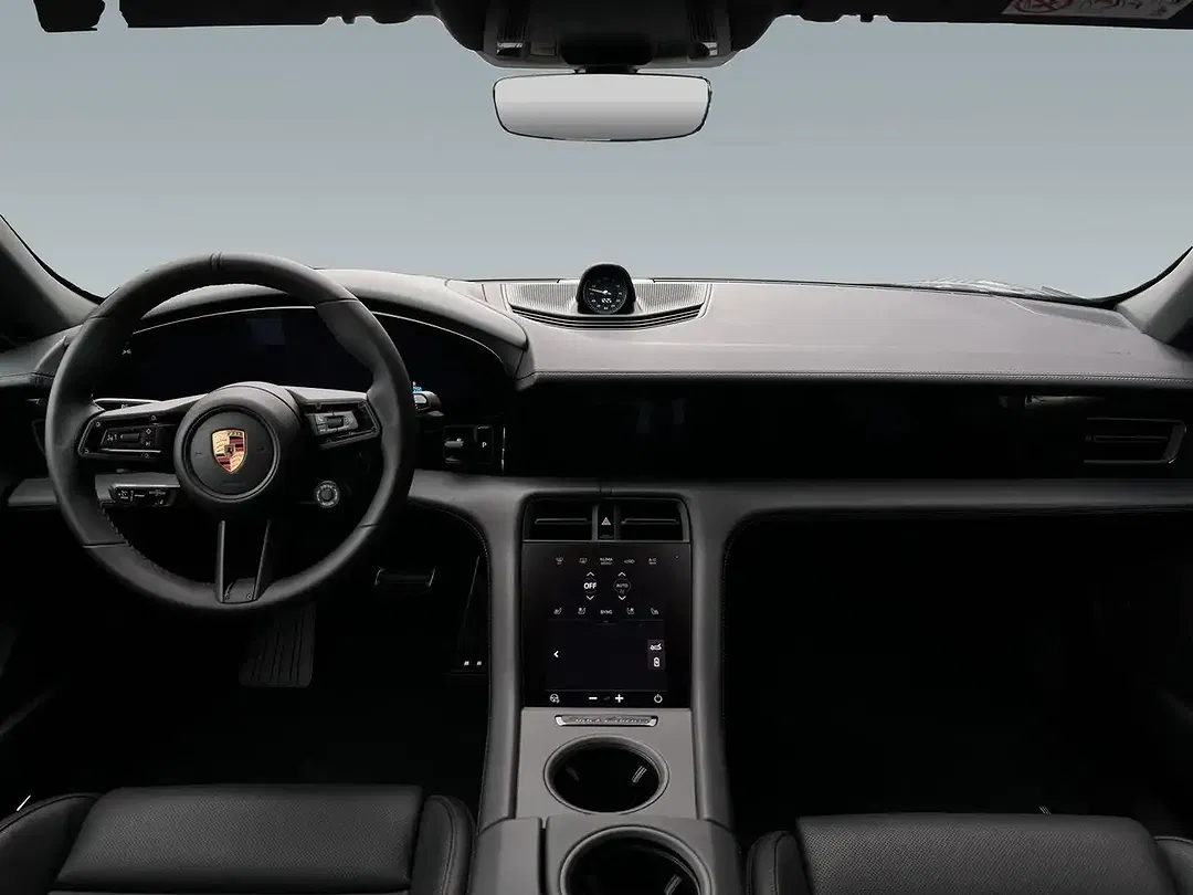 Porsche Taycan - Thumbnail 8