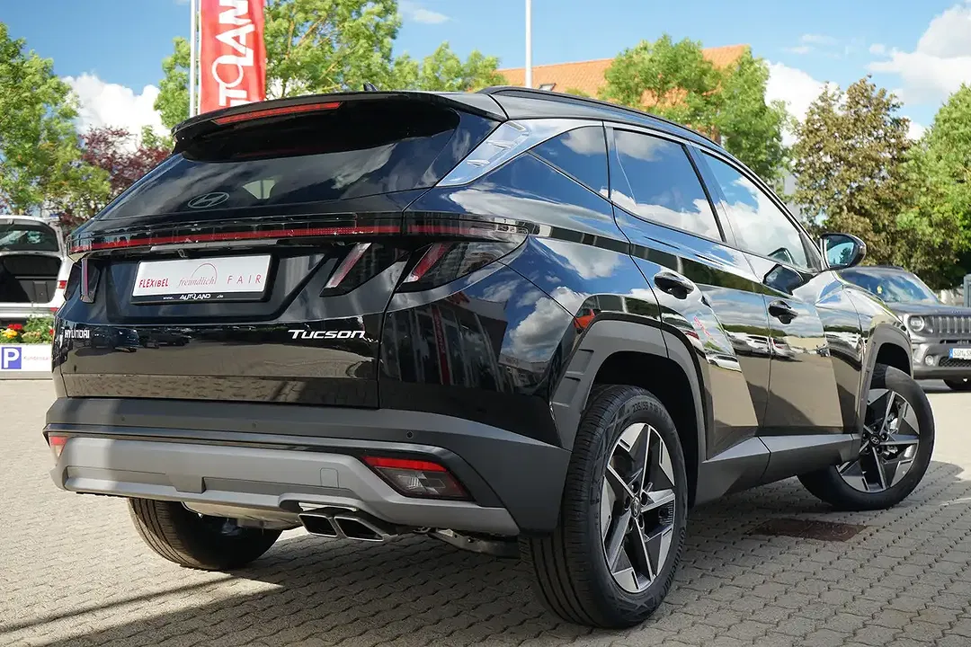 Hyundai TUCSON - Thumbnail 2