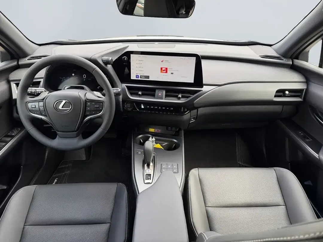 Lexus UX 300e - Thumbnail 8