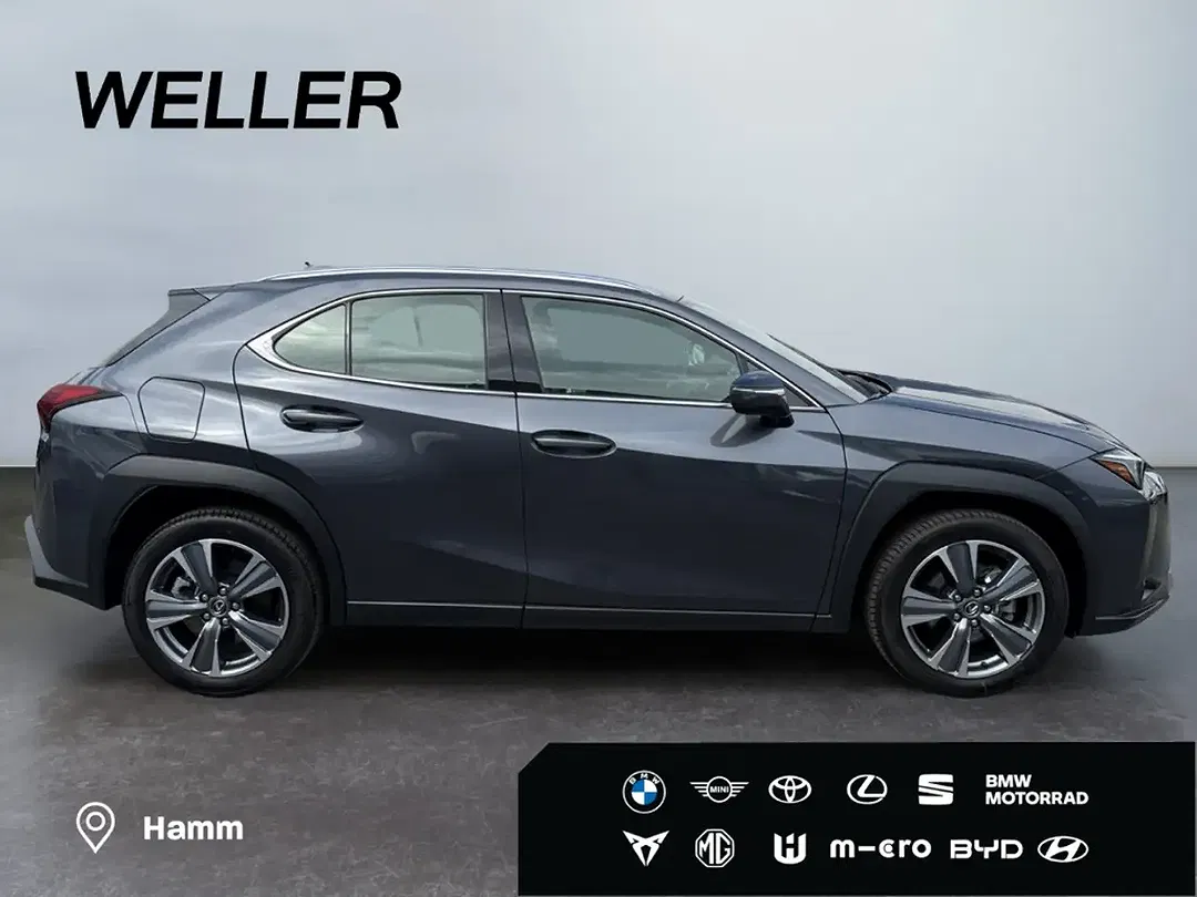 Lexus UX 300e - Thumbnail 7