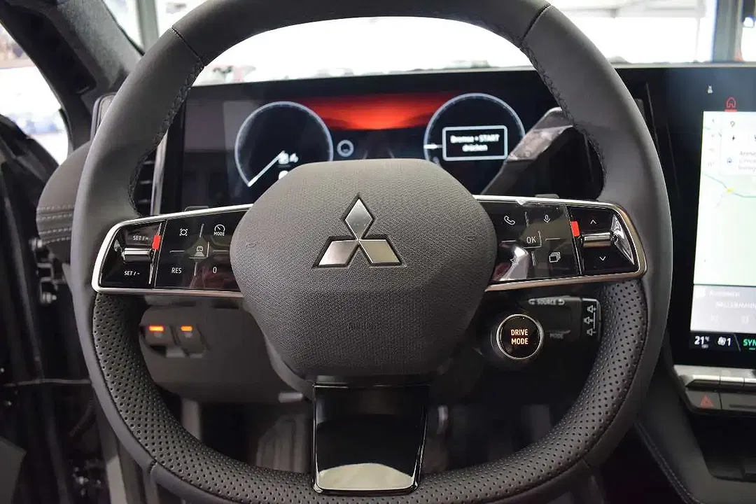 Mitsubishi Eclipse Cross - Thumbnail 10