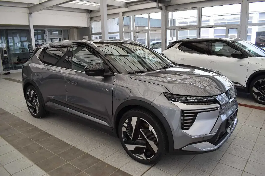 Mitsubishi Eclipse Cross - Thumbnail 3