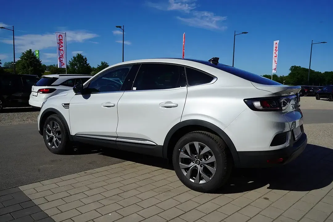Renault Arkana - Thumbnail 2