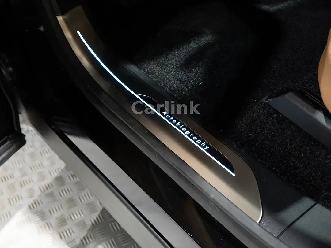 Land Rover Range Rover - Thumbnail 8