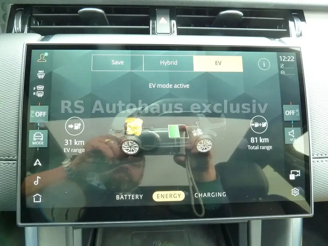 Land Rover Discovery Sport - Thumbnail 14