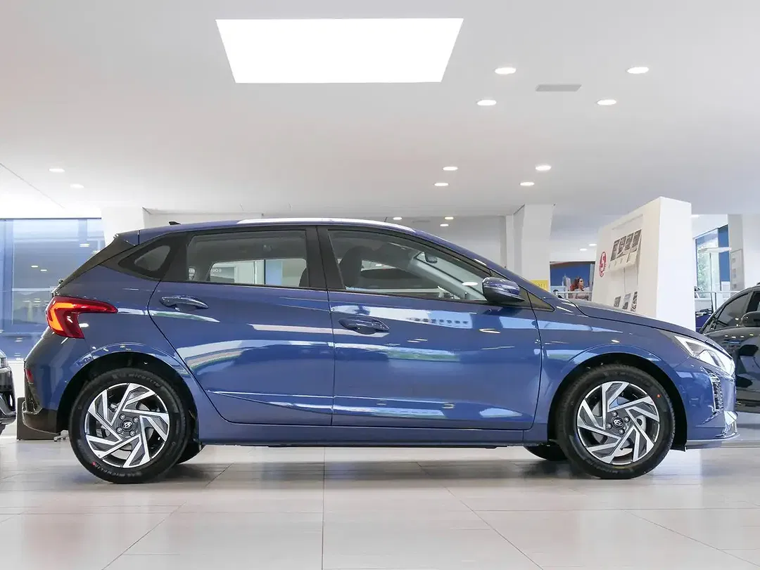 Hyundai i20 - Thumbnail 9