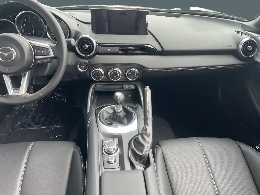 Mazda MX-5 - Thumbnail 15