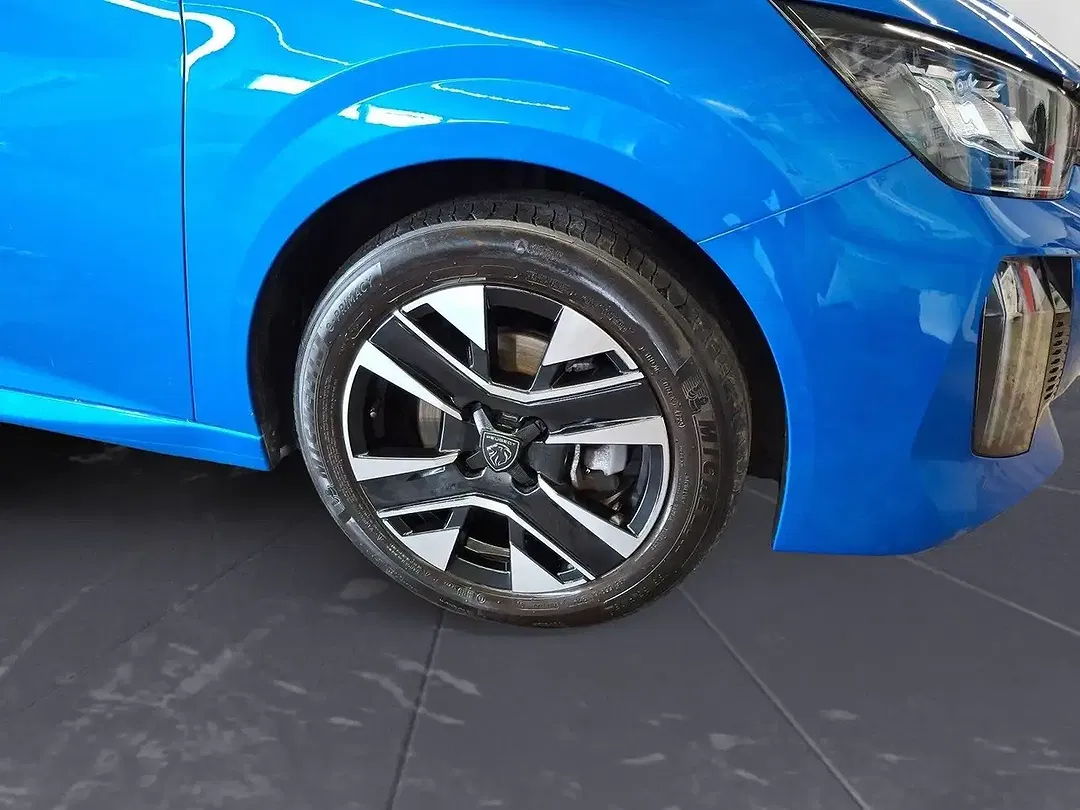 Peugeot 208 - Thumbnail 10