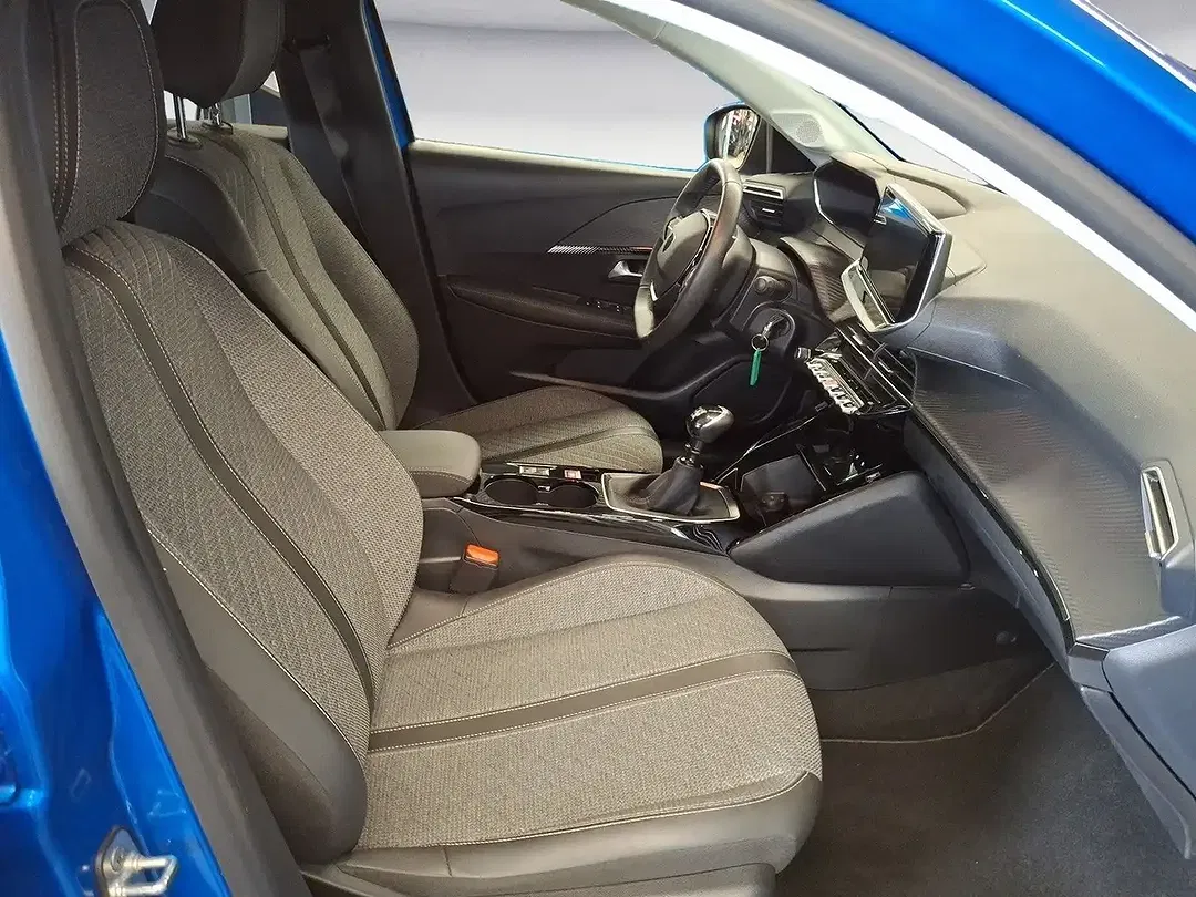 Peugeot 208 - Thumbnail 7