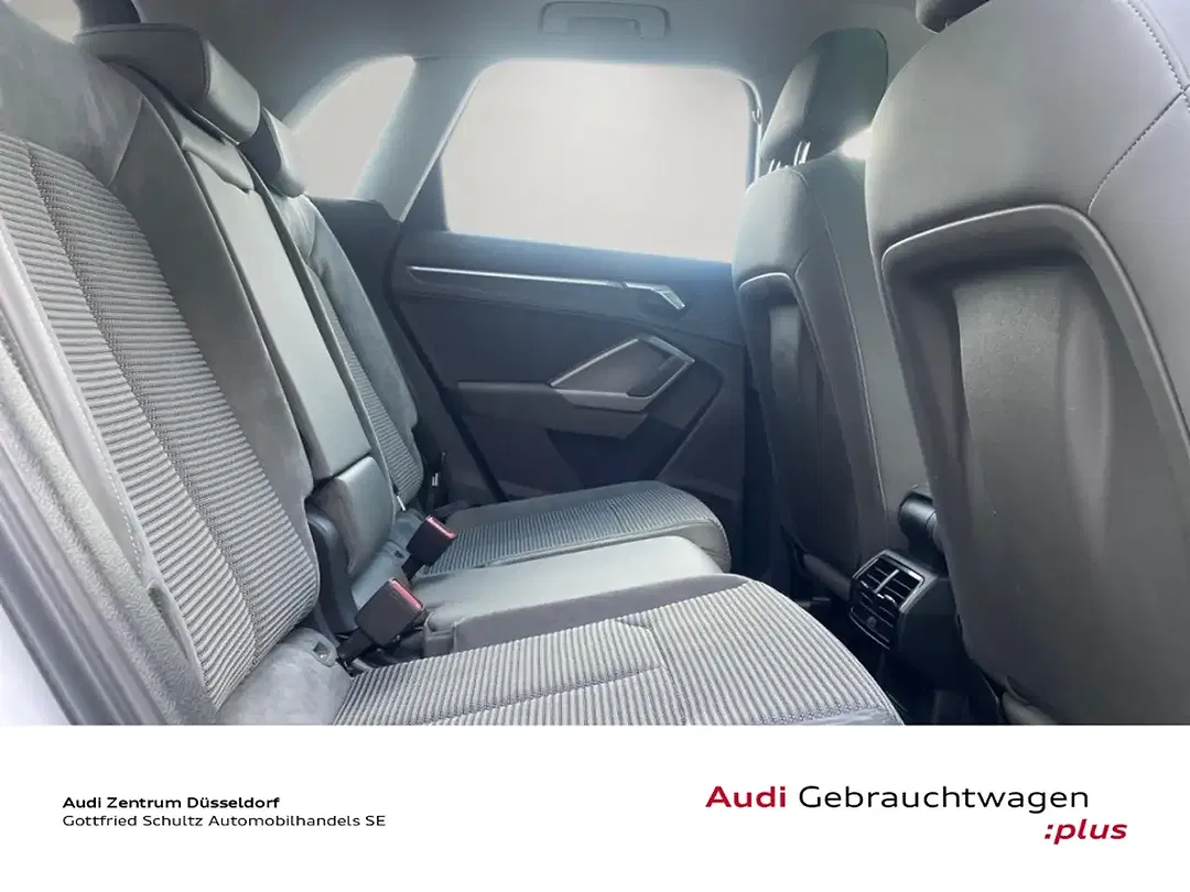 Audi Q3 - Thumbnail 8
