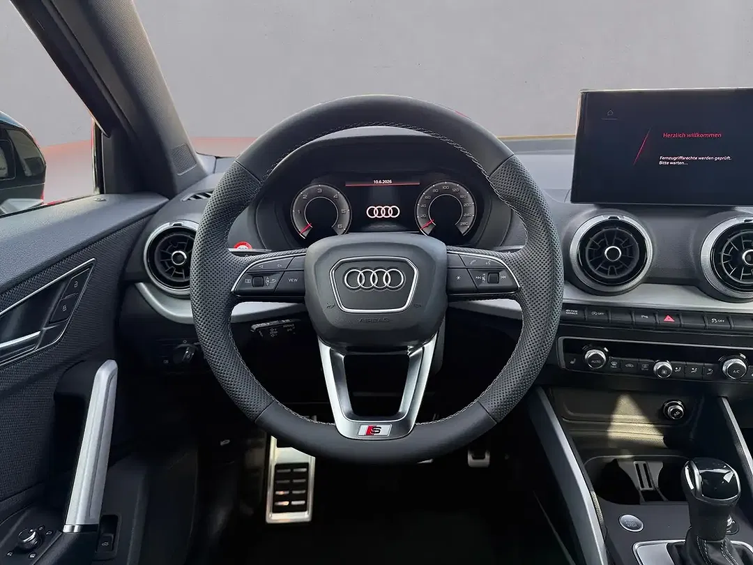 Audi Q2 - Thumbnail 11
