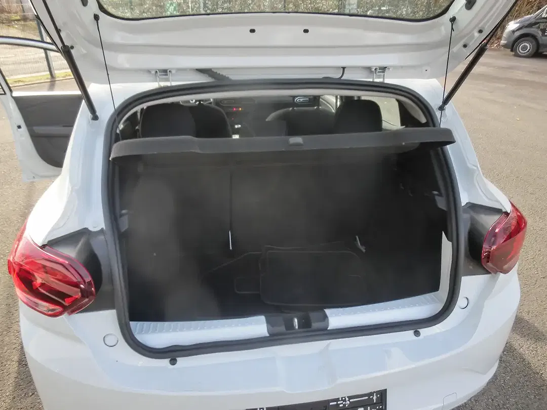 Dacia Sandero - Thumbnail 13