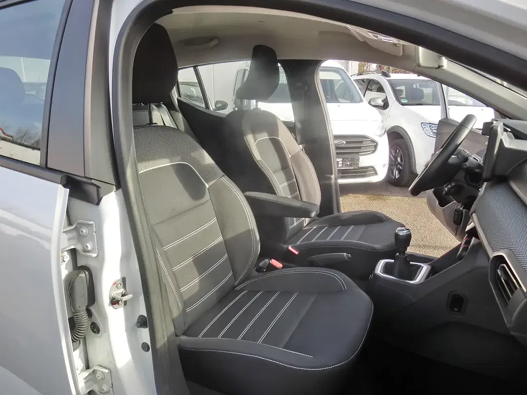 Dacia Sandero - Thumbnail 14