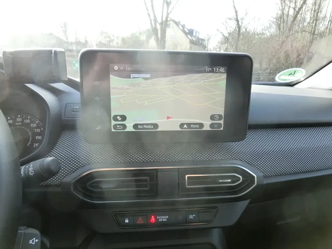 Dacia Sandero - Thumbnail 9