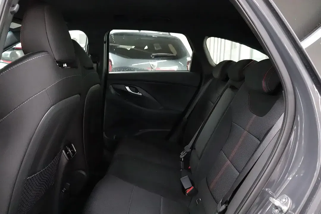 Hyundai i30 - Thumbnail 15