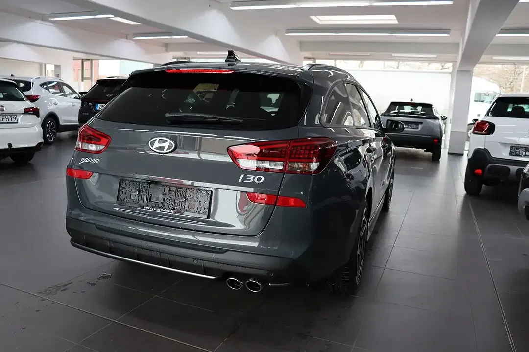 Hyundai i30 - Thumbnail 4