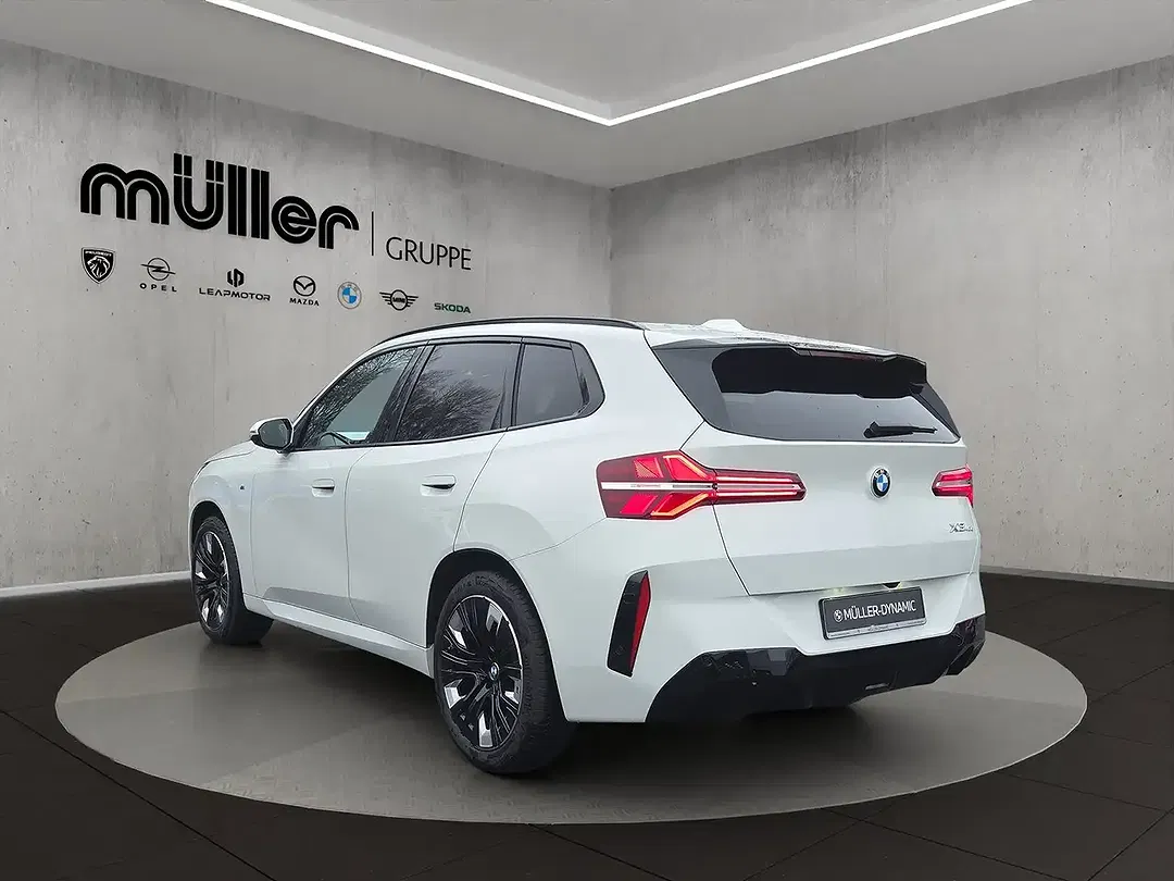 BMW X3 - Thumbnail 4