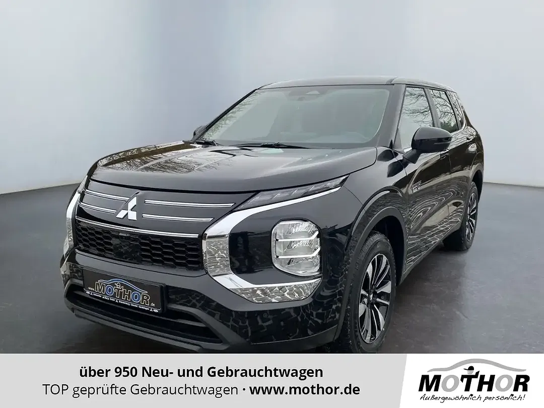 Mitsubishi Outlander - Thumbnail 1