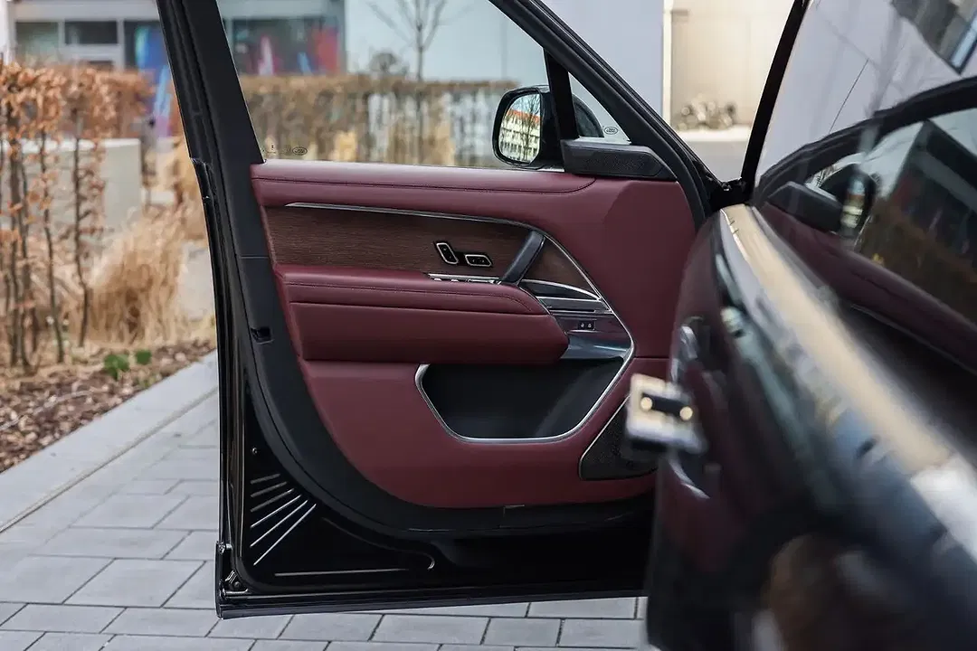 Land Rover Range Rover - Thumbnail 14