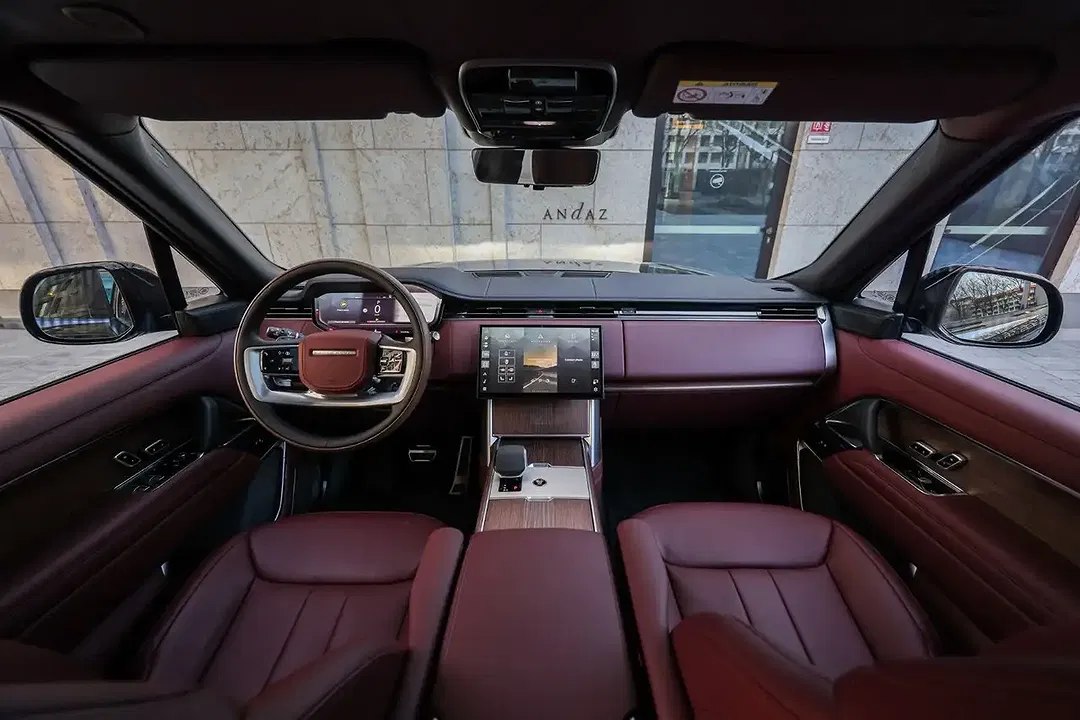 Land Rover Range Rover - Thumbnail 9