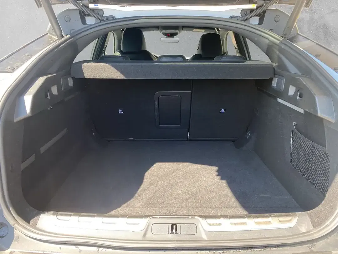 Peugeot 408 - Thumbnail 9