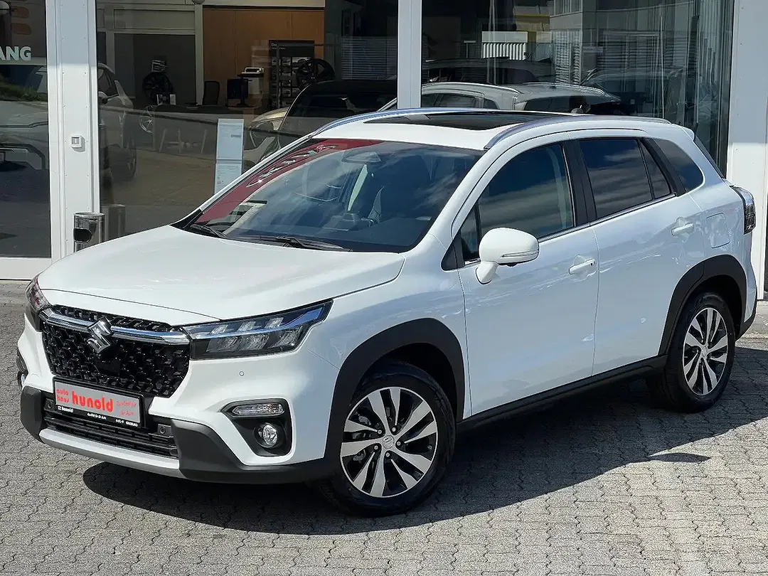 Suzuki S-Cross - Thumbnail 1