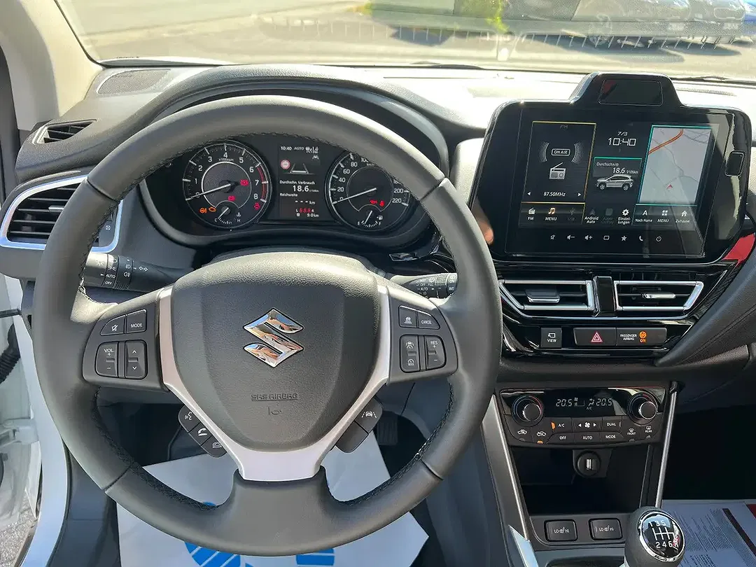 Suzuki S-Cross - Thumbnail 10