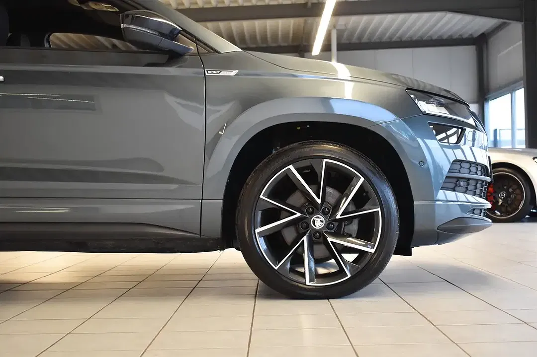 Skoda Karoq - Thumbnail 9