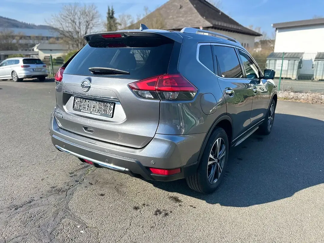 Nissan X-Trail - Thumbnail 2