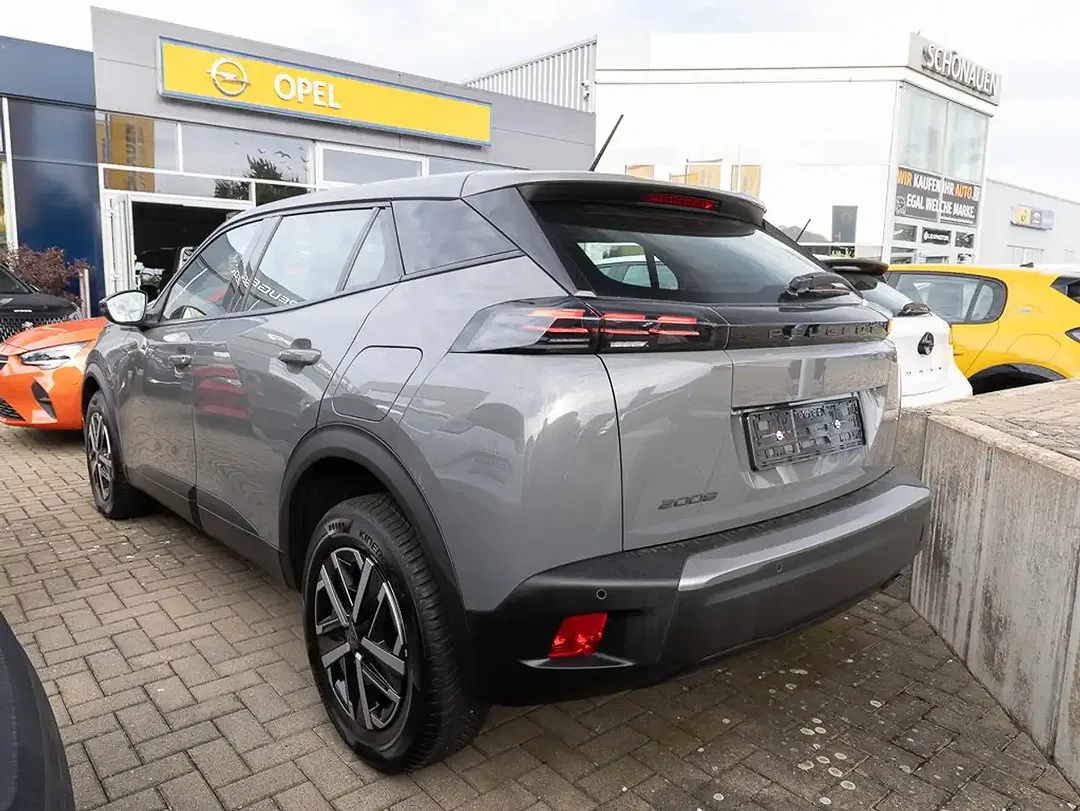 Peugeot 2008 - Thumbnail 3