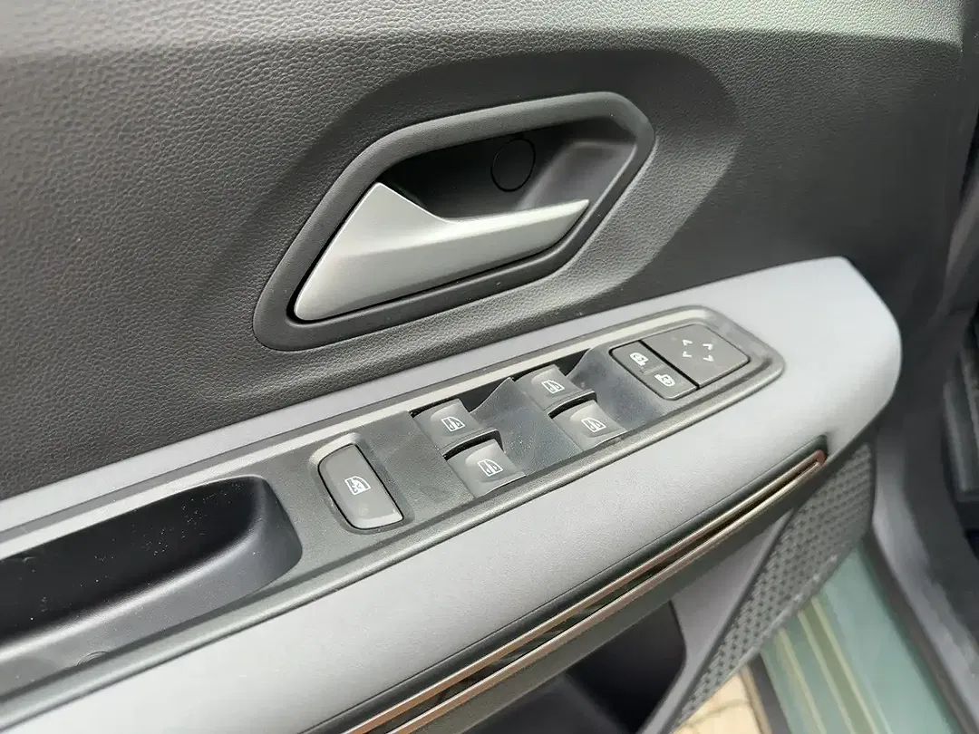 Dacia Sandero - Thumbnail 14