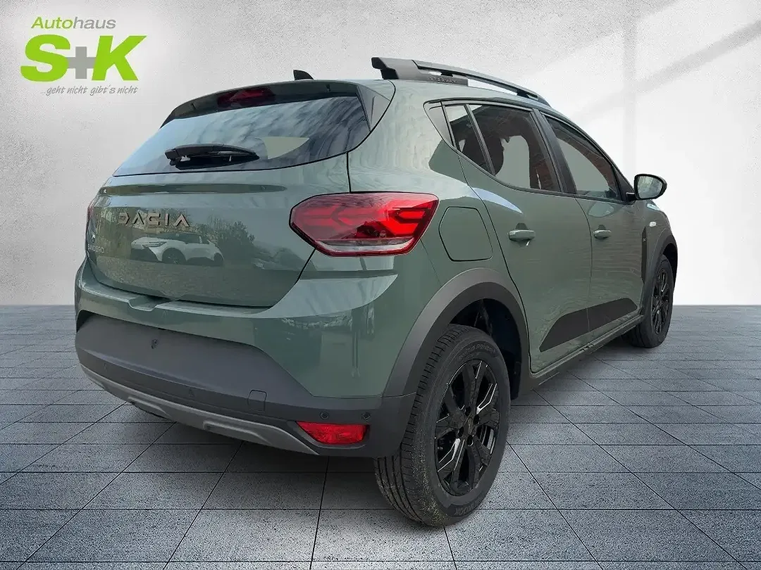 Dacia Sandero - Thumbnail 3
