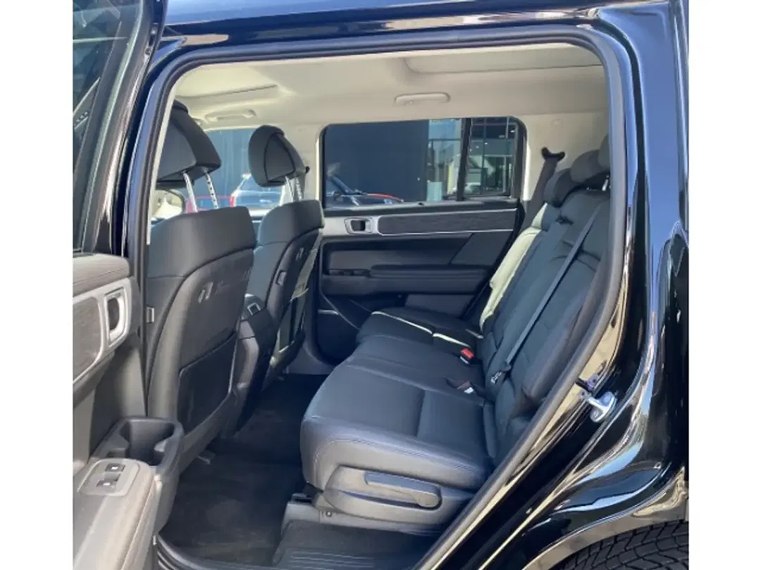 Hyundai SANTA FE - Thumbnail 8