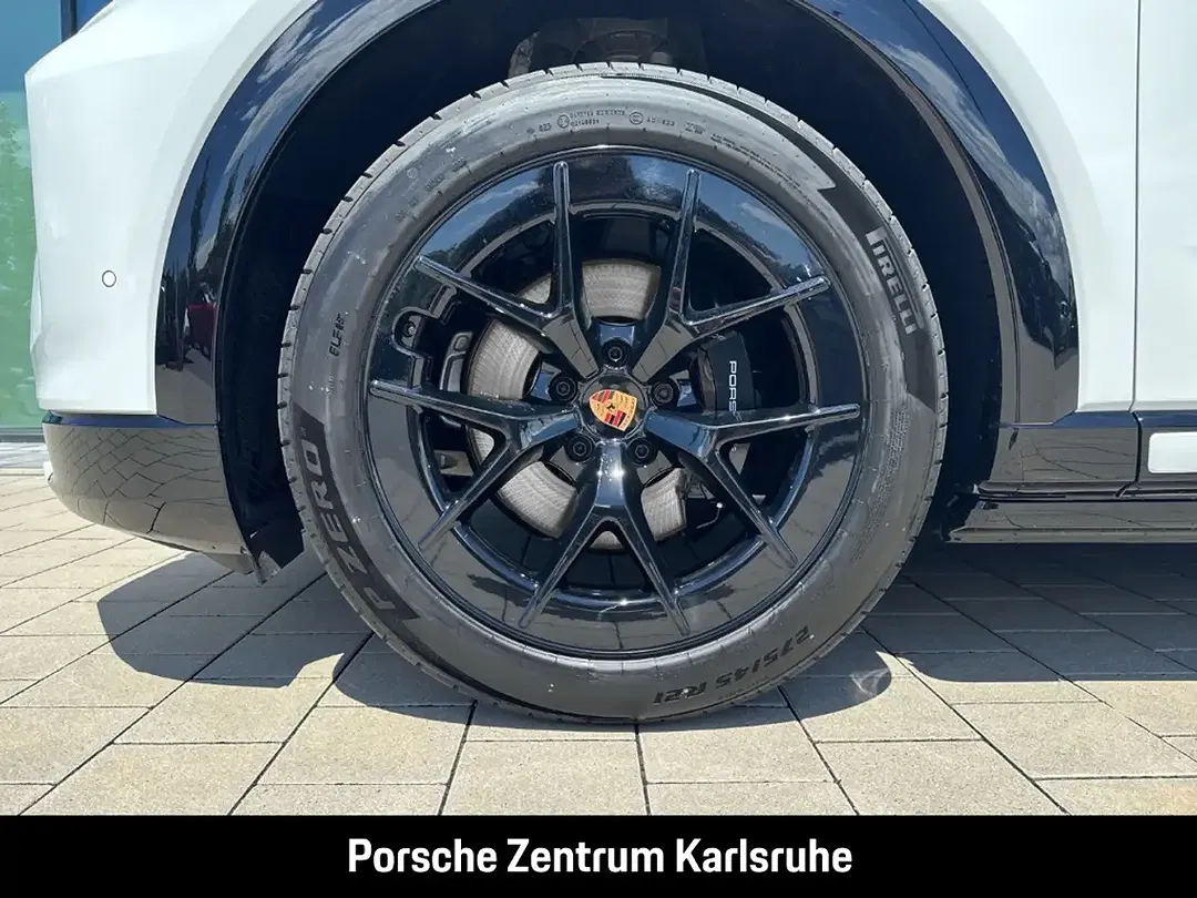 Porsche Cayenne - Thumbnail 6