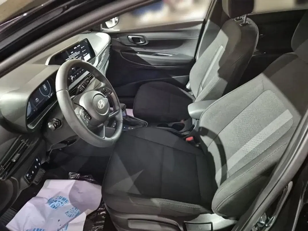 Hyundai i20 - Thumbnail 9