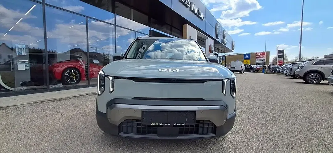 Kia EV2 - Thumbnail 2